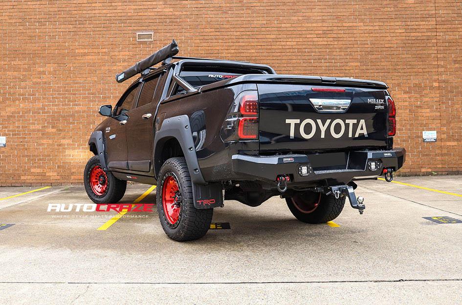 TOYOTA HILUX N80 4WD ZEPHYR CANDY RED
